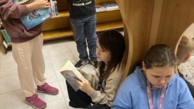 Druzina-v-knihovne-03