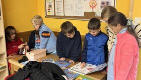 Druzina-v-knihovne-06