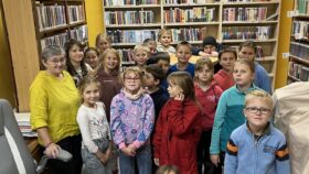 Druzina-v-knihovne-11